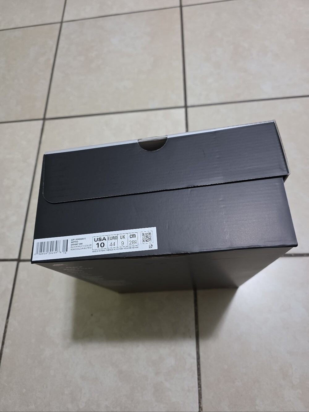 Empty Shoe Box - Picture 3 of 7